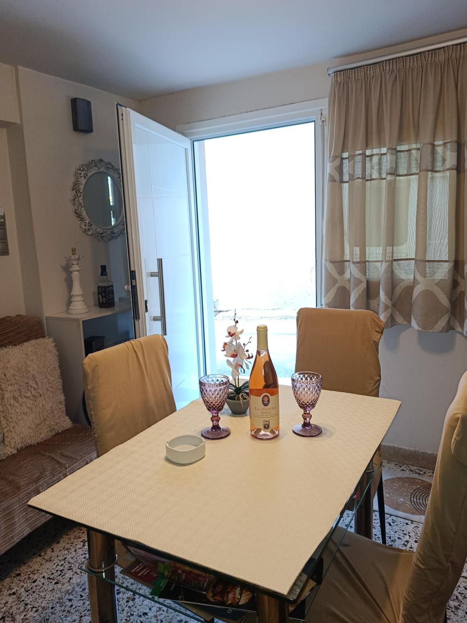Marina'S Seacret Apartment Corinth المظهر الخارجي الصورة